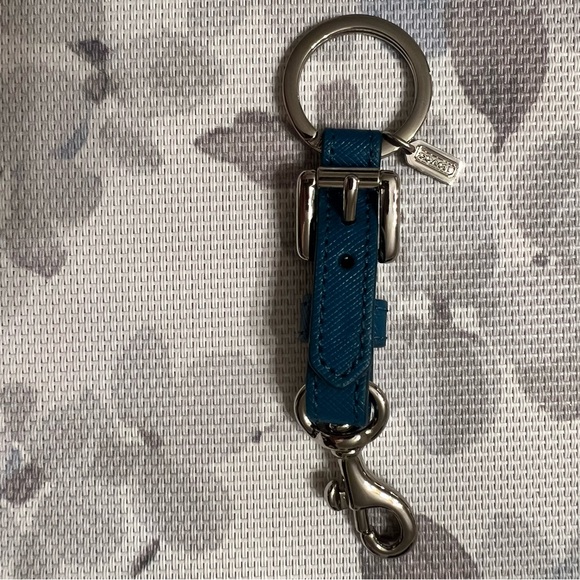 Blue Coach Keychain Holder. Brand new Leather 100% authentic. - Picture 4 of 4